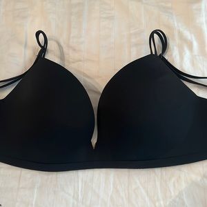Victoria bra 34C